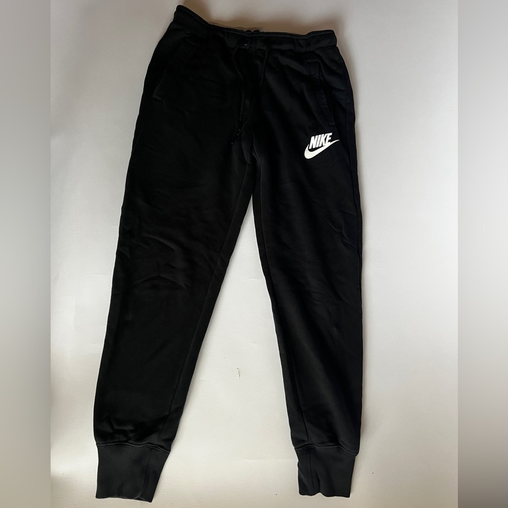 Nike joggers, black, men’s small